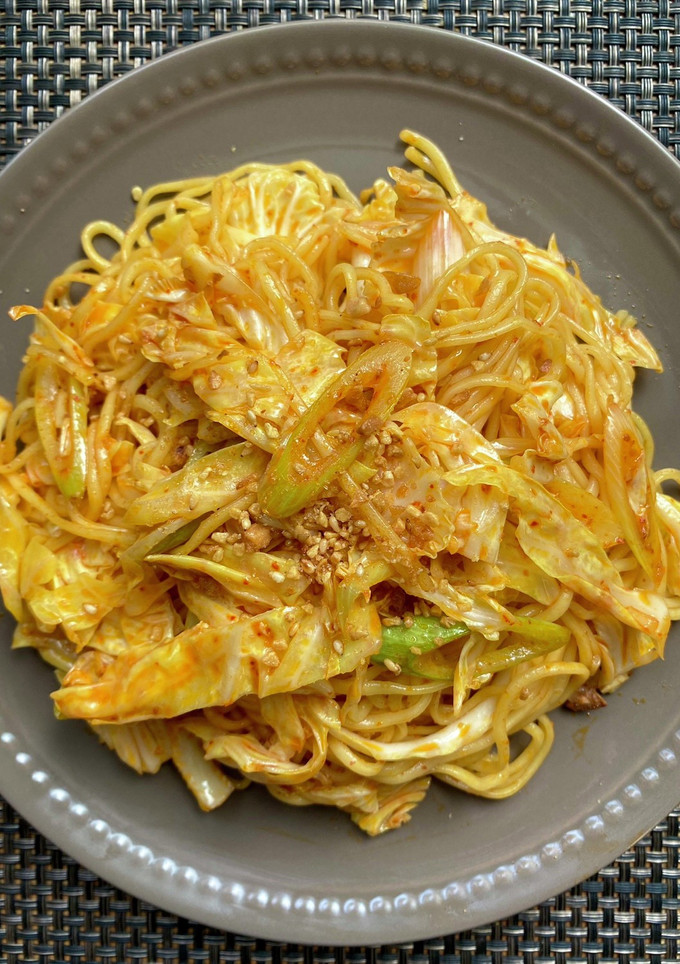 キャベツとネギでタイ屋台風焼きそば-レシピのメイン写真
