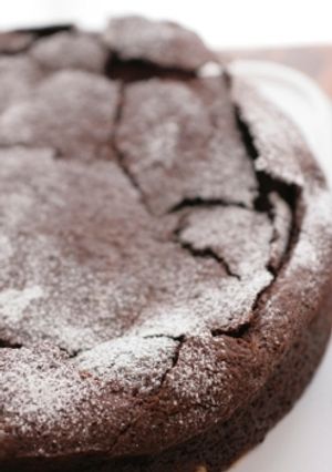 フランス風ふんわりチョコレートケーキ-レシピのメイン写真
