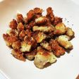 鶏ナンコツのブラックペッパー炒め