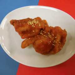 A picture of 辛くない！ヤンニョムチキン.