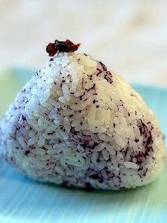 ゆかりご飯であさりの佃煮おにぎり-レシピのメイン写真