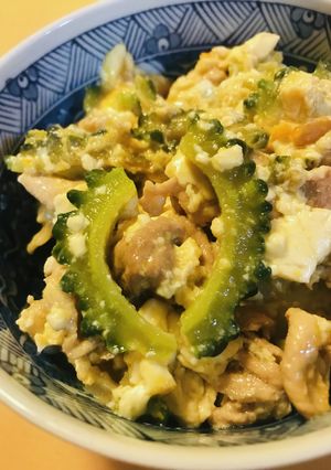 豚こまぎれ肉●豚玉ゴーヤーチャンプルー丼-レシピのメイン写真