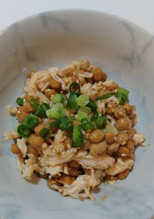簡単！旨い！サラダチキンと納豆のごま柚子-レシピのメイン写真