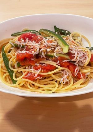 簡単にトマトとオクラ、シラスの冷製パスタ-レシピのメイン写真