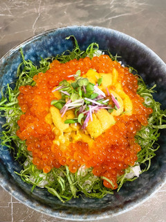 うにといくらと大葉の彩り3色丼-レシピのメイン写真