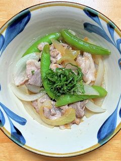 豚こま肉とスナップエンドウの梅炒め-レシピのメイン写真