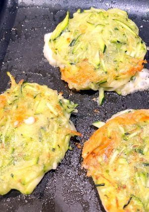 ズッキーニのチーズおやき-レシピのメイン写真