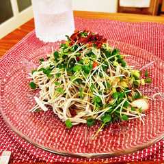 รูปของ 薬味たっぷり麻辣蕎麦