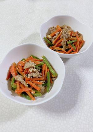 三度豆とにんじんと豚肉の炒め物-レシピのメイン写真