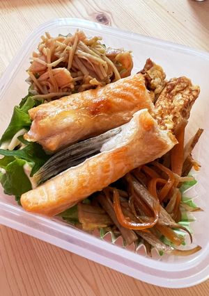 えのきとハムのカレー炒め☆鮭ハラスお弁当-レシピのメイン写真