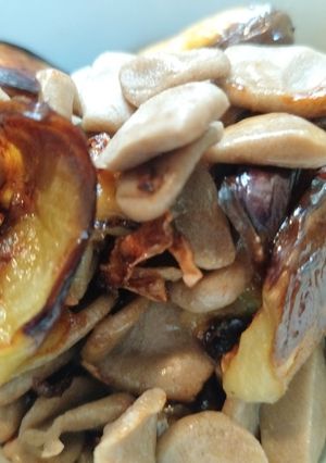 なすの煎り焼きとそばの猫耳朶の蒸し焼き-レシピのメイン写真