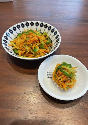 お弁当の彩り　にんじんピーマン茎んピラ-レシピのメイン写真