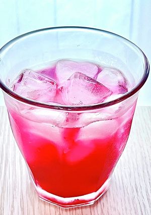 【甘さ控えめ】夏を乗りきる！赤しそサワー-レシピのメイン写真