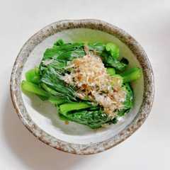รูปของ ほうれん草を茹でるのは砂糖