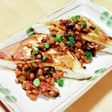 キムチ納豆のはんぺんサンド焼き