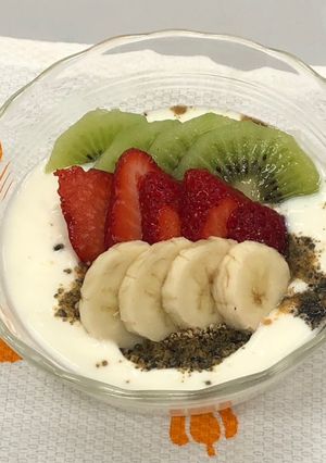 黒ゴマきな粉のフルーツヨーグルト-レシピのメイン写真