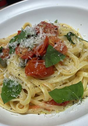 トマト、バジル、ケッパーのパスタ-レシピのメイン写真