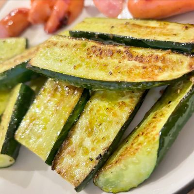 基本からアレンジまで！思わずつくりたくなる「きゅうりソテー」の