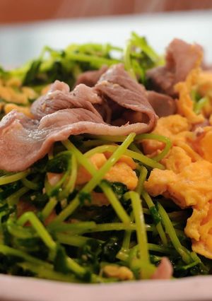 豆苗ぶた玉鶏ガラしょうゆ炒め-レシピのメイン写真