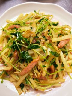 じゃがいもと豆苗のカレー炒め。-レシピのメイン写真