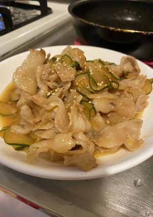 彼絶賛！ズッキーニと豚肉のマヨポン炒め-レシピのメイン写真