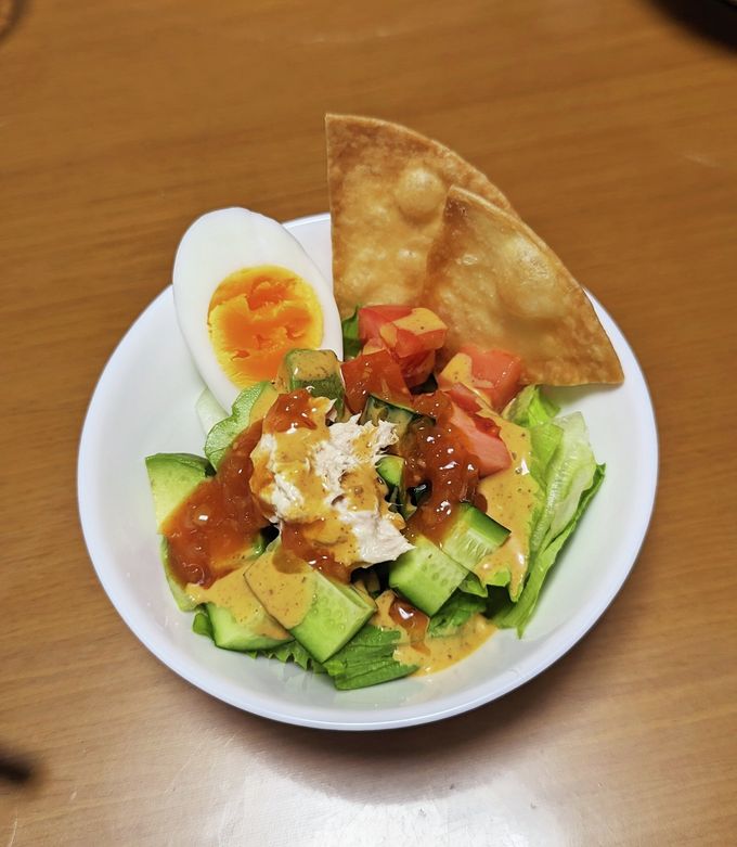 ココスのカリフォルニアタコサラダ風 by ぶんぶくちゃがまん