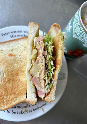スペインオムレツ&コールスローサンド-レシピのメイン写真