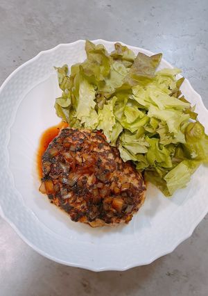 ハンバーグとピーマンの肉詰め-レシピのメイン写真