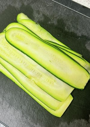 ピーラーでひらひらスライスを作るコツ-レシピのメイン写真