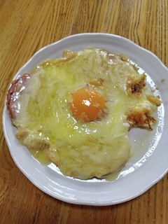 チーズのせハムエッグ-レシピのメイン写真