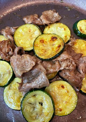 ズッキーニと牛肉の甘辛炒め-レシピのメイン写真