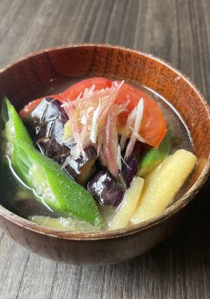 太陽のめぐみたっぷり！夏野菜のみそ汁-レシピのメイン写真