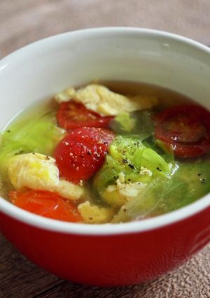 朝食におすすめ！レタスとトマトの卵スープ-レシピのメイン写真