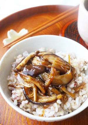 ご飯のお供♡ごま油香る♪椎茸と生姜の佃煮-レシピのメイン写真