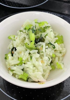 子どもも大好きな小松菜とわかめのご飯-レシピのメイン写真