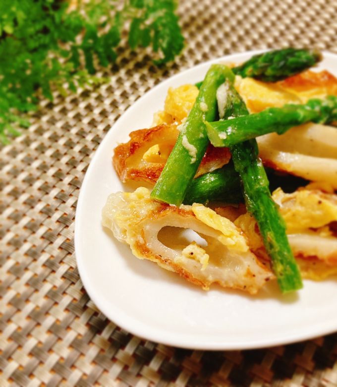 アスパラガスと竹輪の炒り卵 by あわっこゆきこ 【クックパッド】 簡単