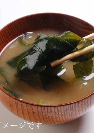 おいしいわかめで食べる花田の出汁の味噌汁-レシピのメイン写真