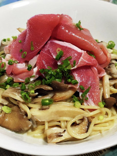超簡単!きのこのクリームパスタ生ハム添え-レシピのメイン写真