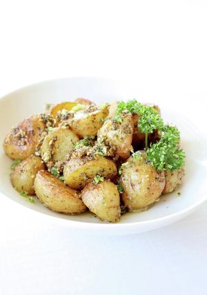 パセリが美味しい【ペルシヤードポテト】-レシピのメイン写真