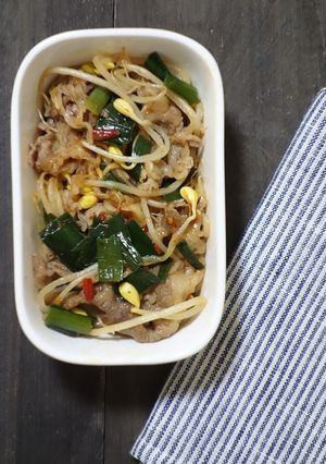 豚肉とニラと豆もやしの和風豆板醤和え-レシピのメイン写真