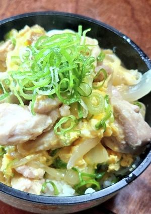 かんたんぷりぷり親子丼-レシピのメイン写真