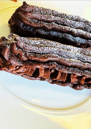 チョコのエクレアと普通のエクレア-レシピのメイン写真