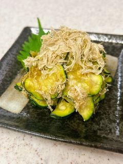 昆布茶もみズッキーニのとろろ昆布和え-レシピのメイン写真