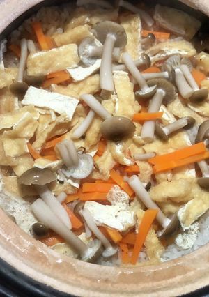 お揚げと茸の炊き込みご飯 -レシピのメイン写真