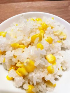 塩だけで絶品とうもろこしご飯-レシピのメイン写真