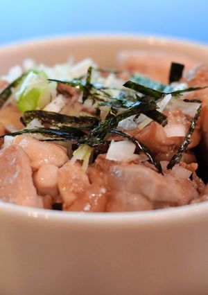 おうちで簡単！黄金比の焼き鳥丼-レシピのメイン写真
