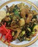 イカフライとズッキーニと枝豆の炒め物