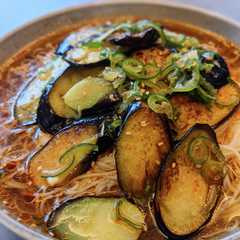 รูปของ 頬っぺが落ちちゃう絶品ナスのそうめん