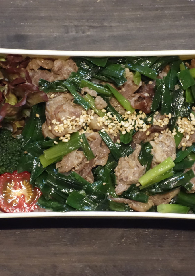 ニラと豚肉のめんつゆ和え丼弁当-レシピのメイン写真