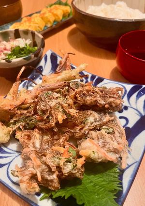 パクチー山盛り☆もずく天ぷら☆エスニック-レシピのメイン写真